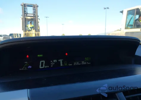 2013 Toyota Prius V Five z USA, uszkodzony, nr VIN JTDZN3EU6D3283398